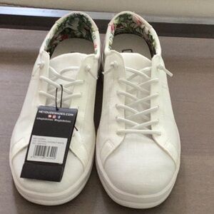 Hey Dude White Sneakers Minimalist Design